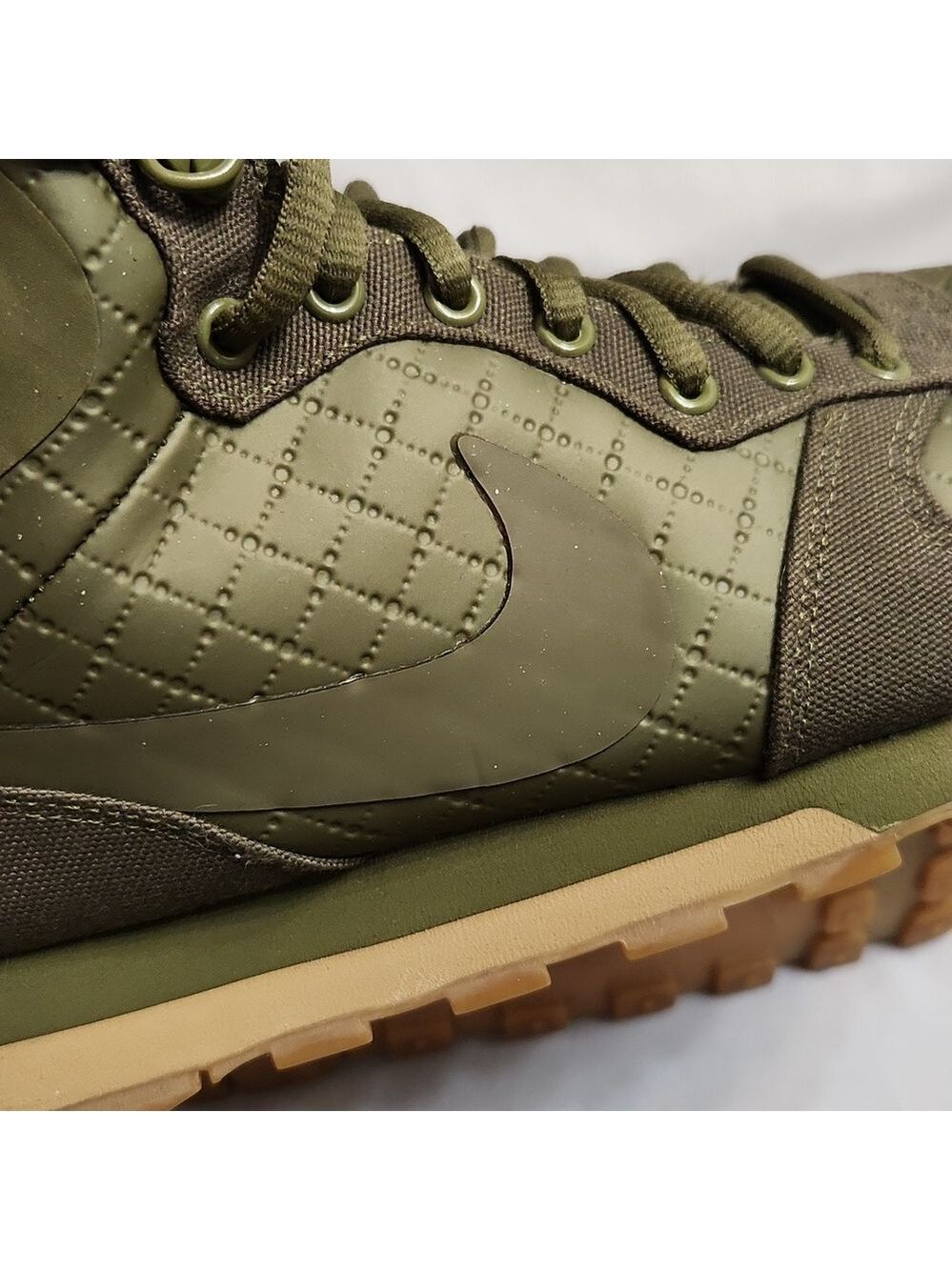Nike MD Runner 2 Mid Premium High-Top Green Training Sneakers  (W Size 8.5) - Picture 10 of 13